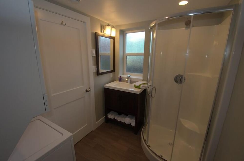 First Avenue Executive Suites