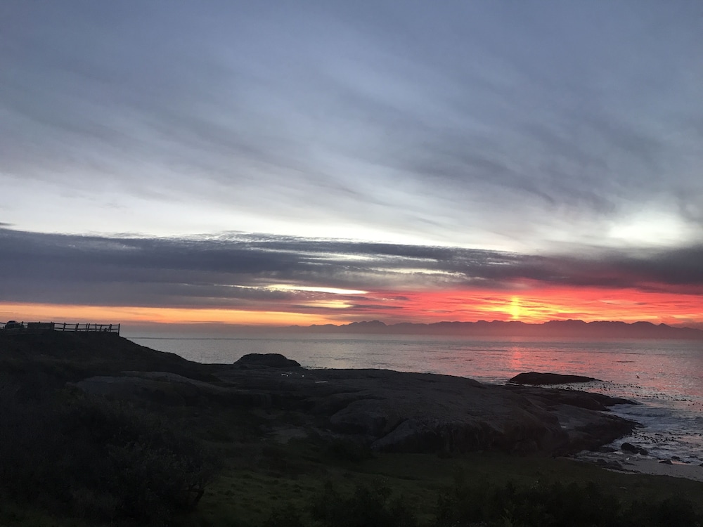 Oceans Drift Guest House - Adults Only