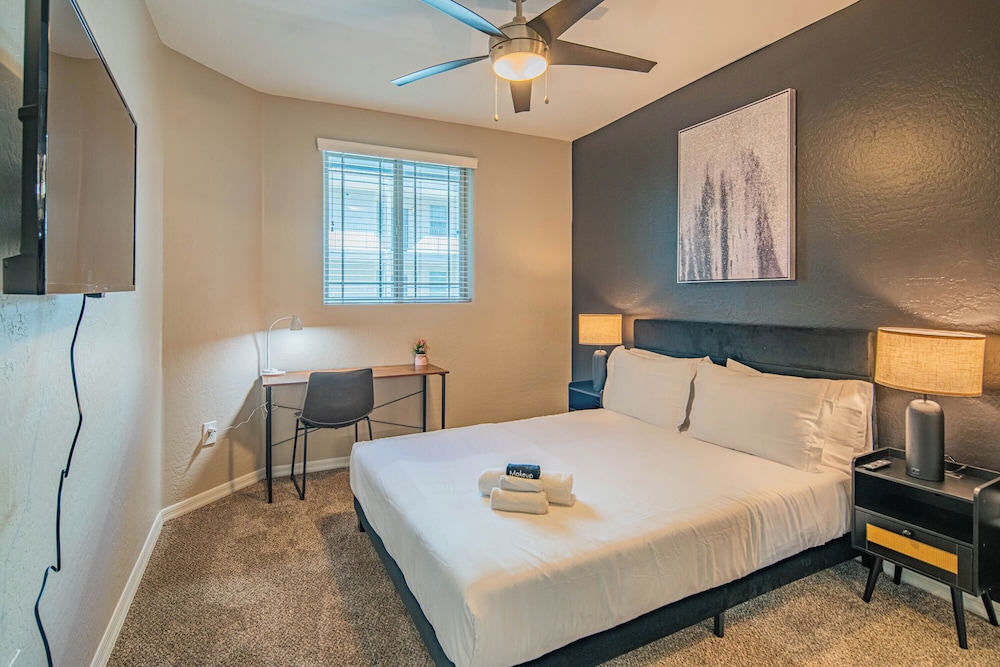 ROVE LIVING/KL - The Fredrick Tempe