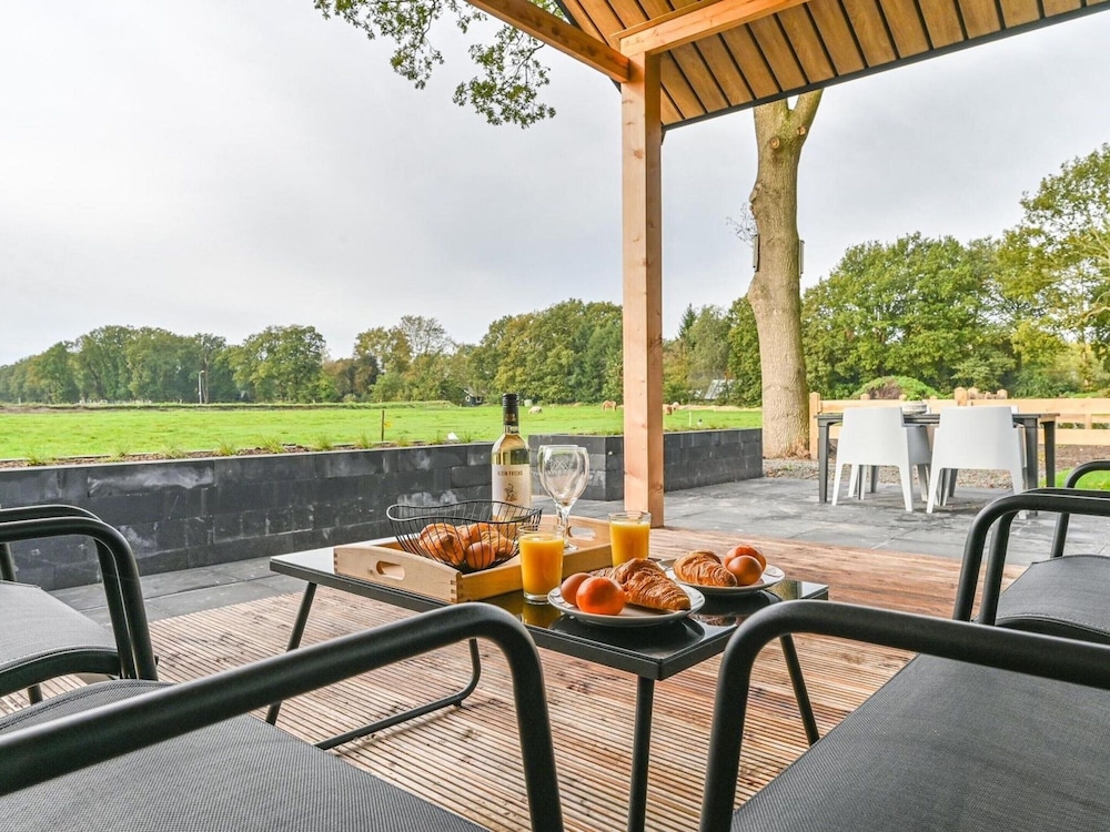 Chalet in Dutch Park With Garden and Terrace