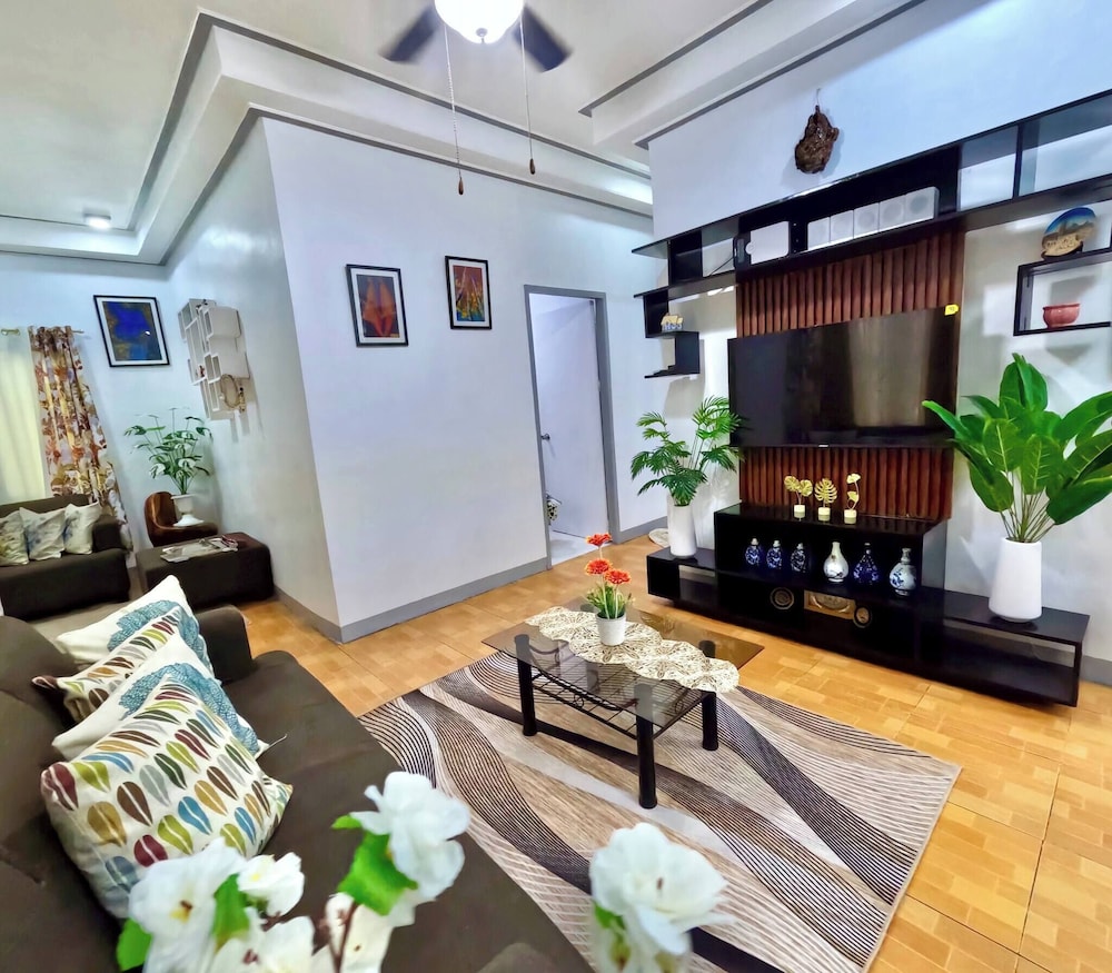 Cozy Home in Dadiangas, General Santos City - Perfect for Families & Travelers