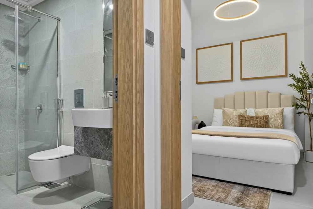 Radiant Boulevard by DVH Luxe Retreats