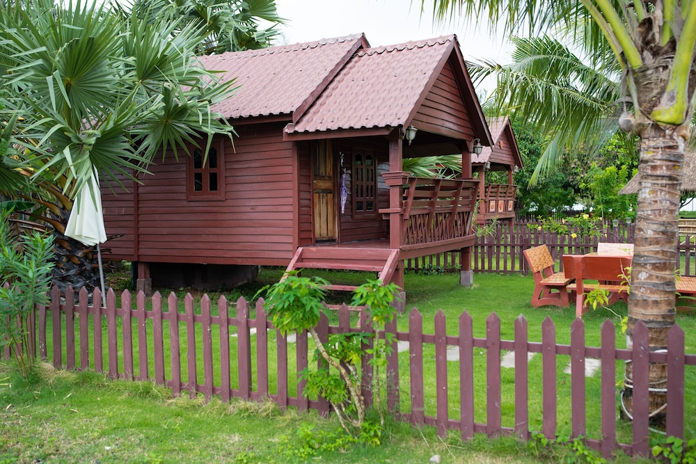 Damnak Borey Resort view 2