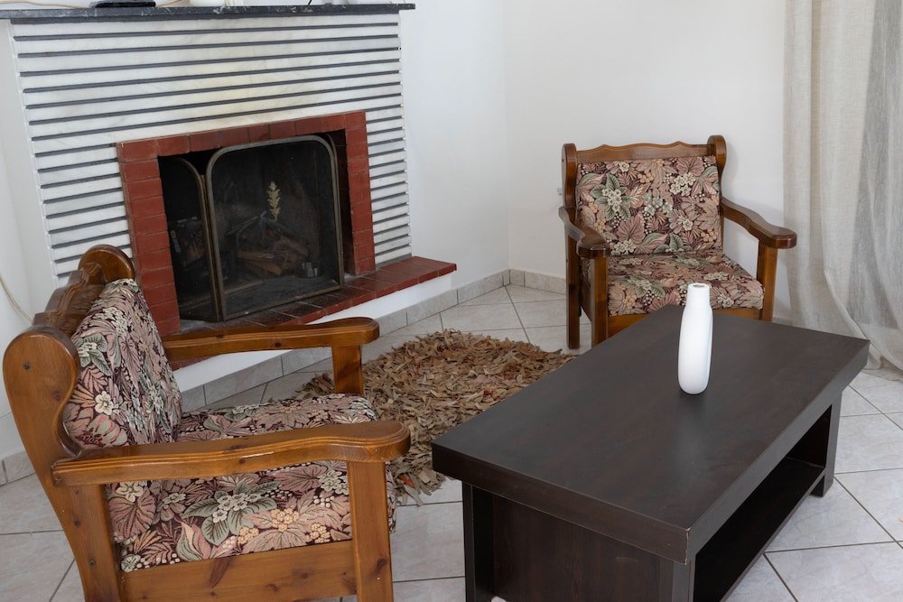 Aggelos Home in Kato Alepohori