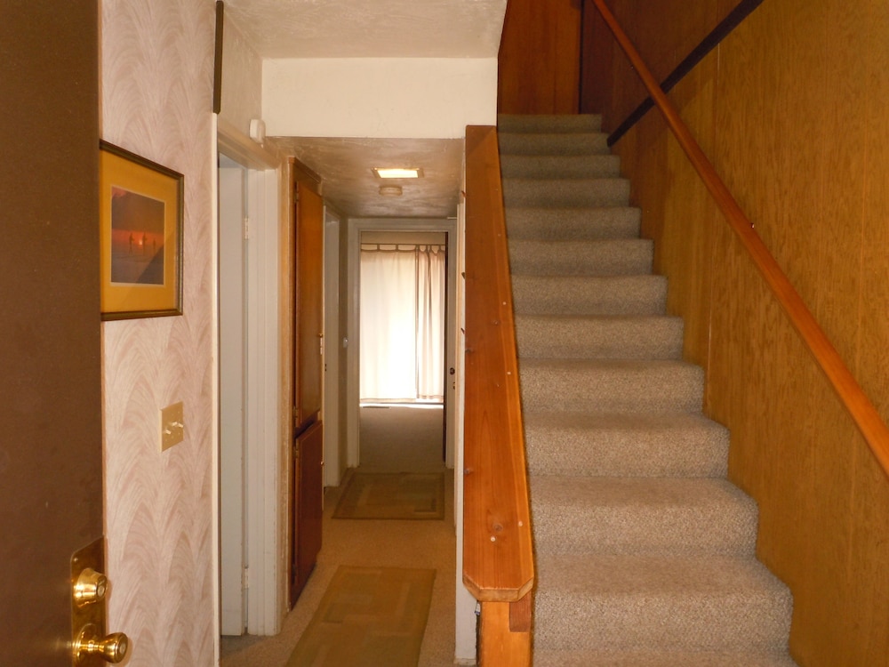 Snow Summit Townhouse Rentals & Sales