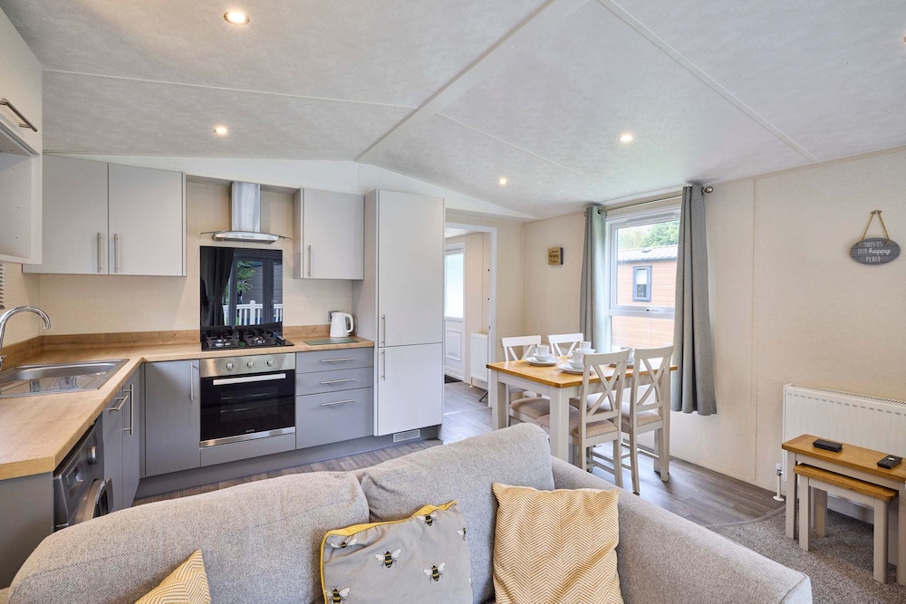 Host Stay Nightingale Lodge