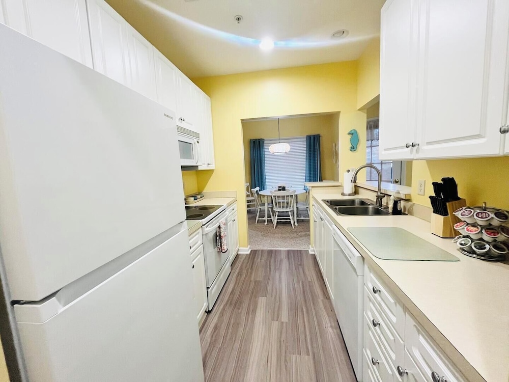 Cascade Lane 408