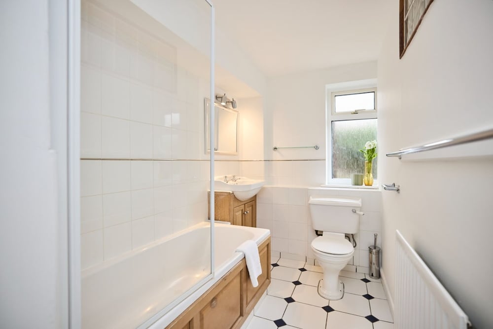 The Oxford Garden House - Spacious 5-bed Oxford Home With Garden Balcony