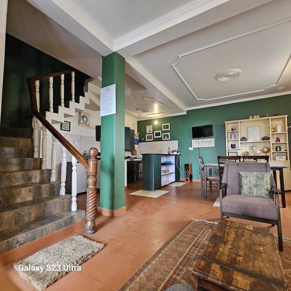HR Windsong Homestay