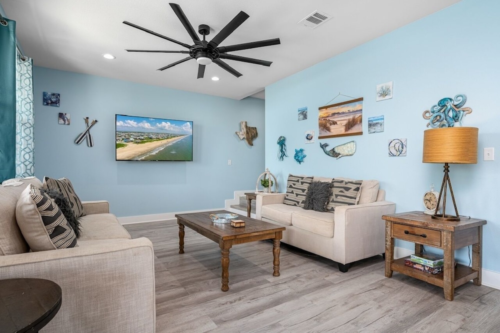 Oceanfront Manor 4 Bedroom Home