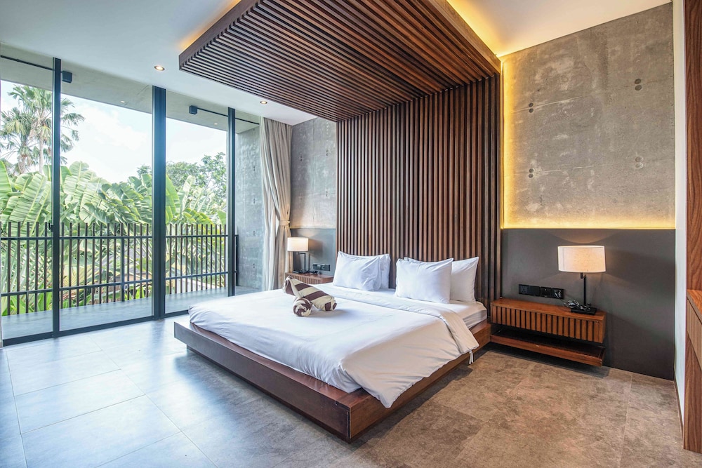 Modern 4 BR Villa Heart of Canggu 8mins to Beach