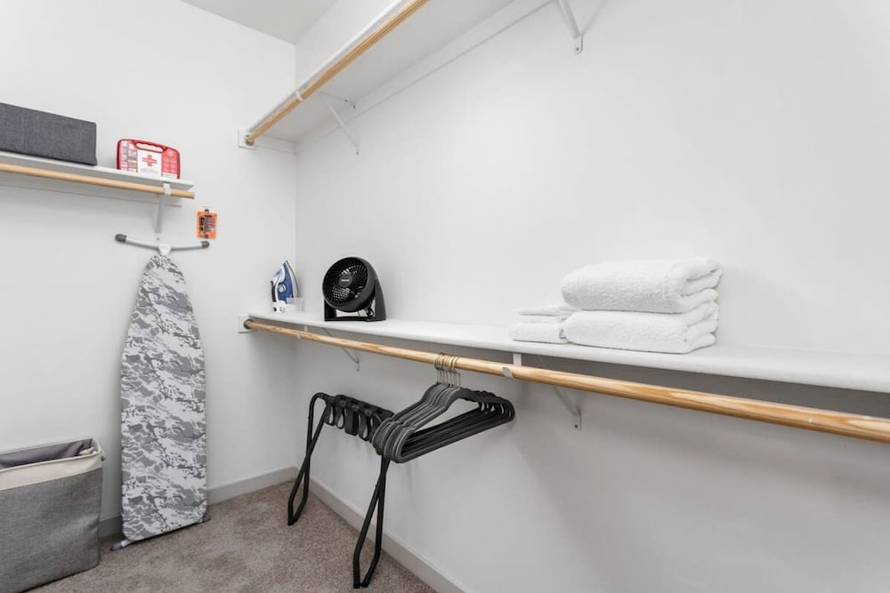 Indianapolis Vacations - Cozysuites on Mass With Garage Parking 11 - Property Image 7