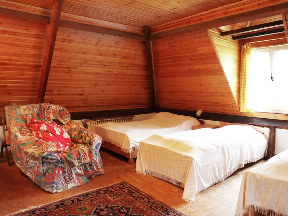Spacious 11-bed Family Retreat