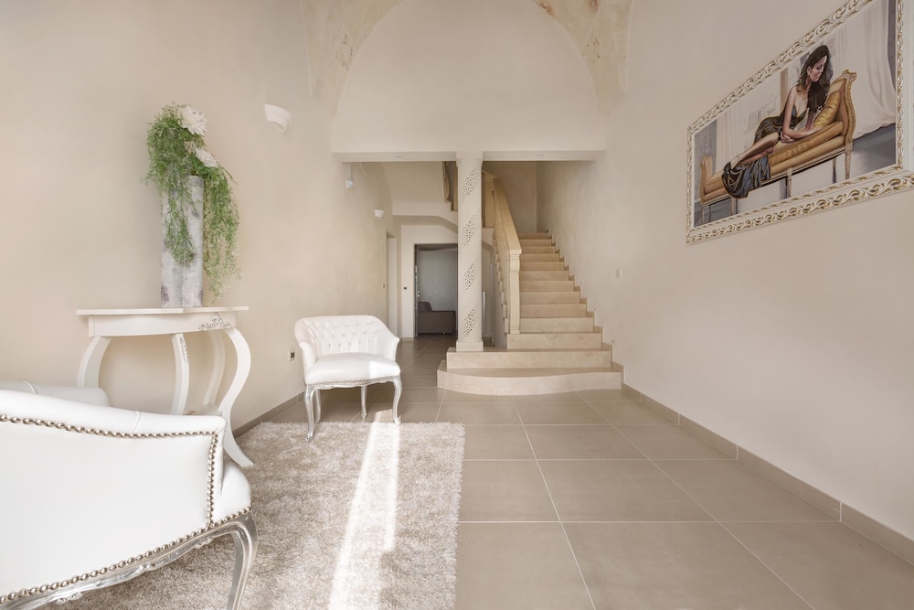 San Pancrazio Suite Apartments