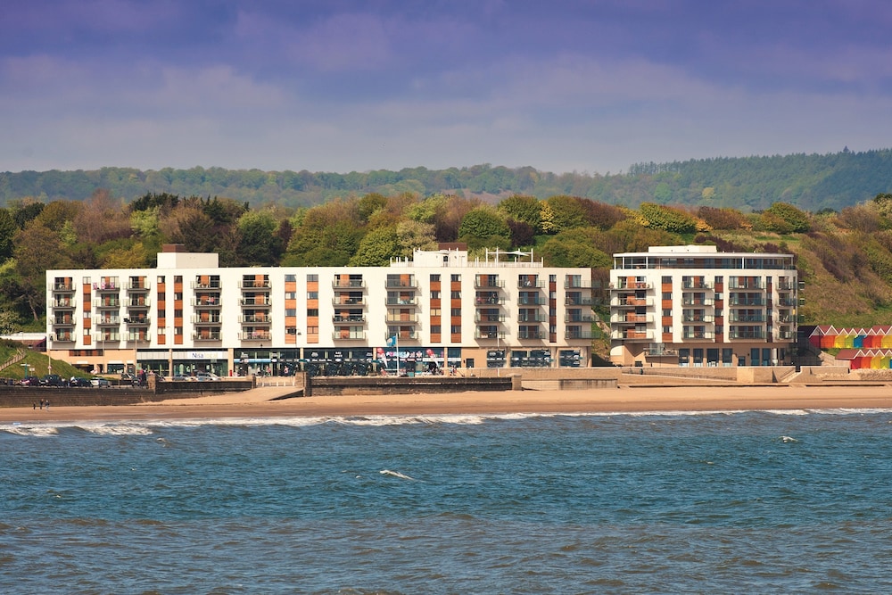 Hotel The Sands - Sea Front Apartments - Image 1
