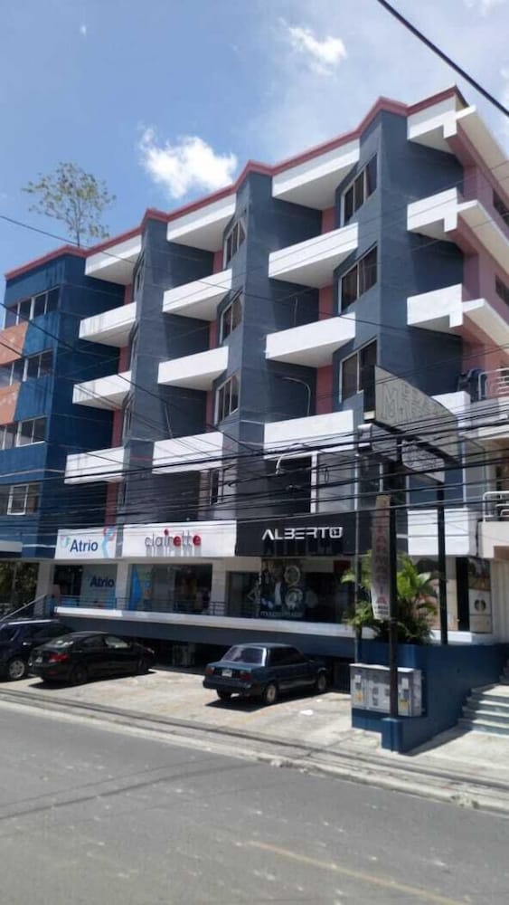 Hotel Aparta Hotel Jardines Metropolitanos - Image 1