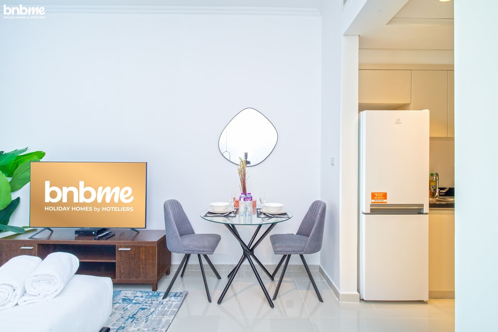 ST-Carson Tower B-2716 by bnbme homes