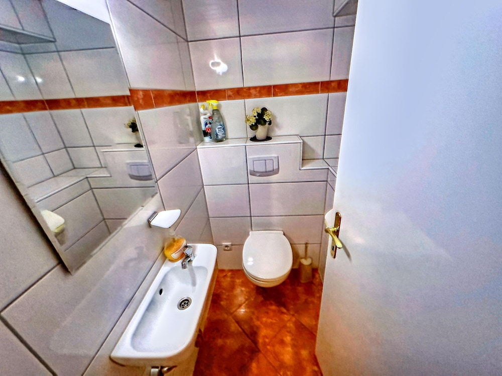 Spacious Apartment in Gortipohl With Garden