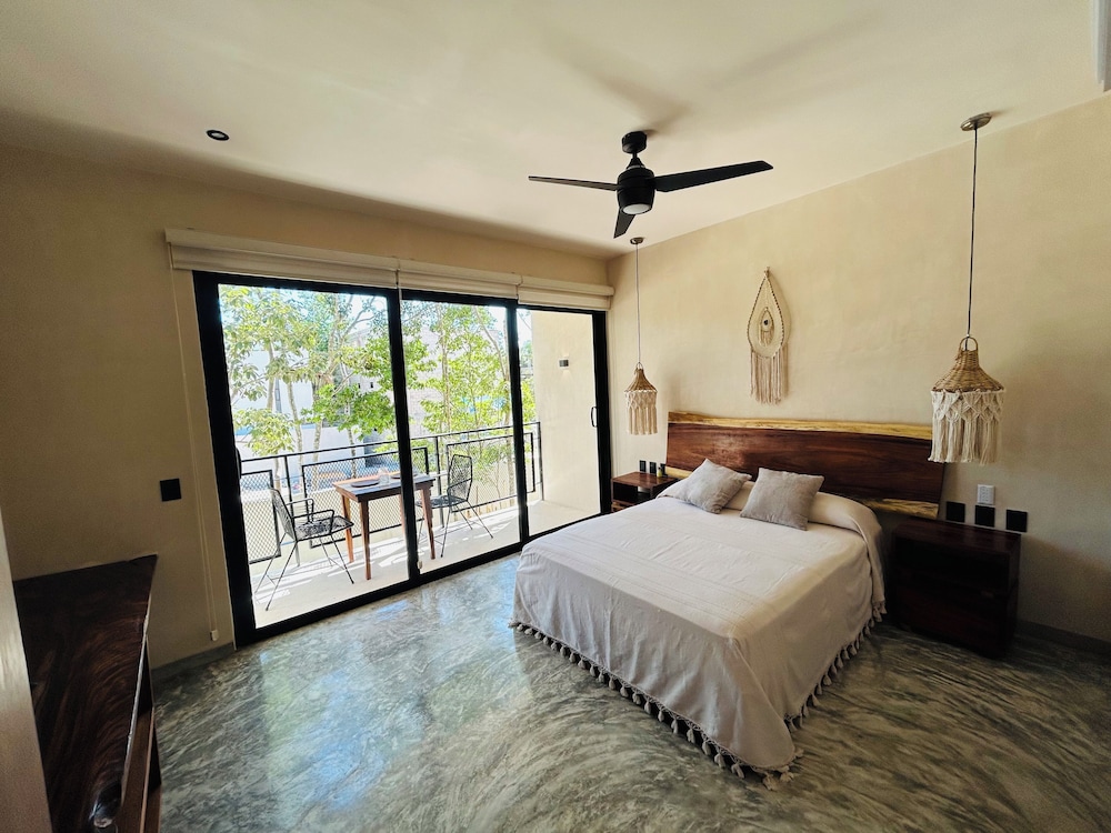 Pool with Private Balcony Studio S13