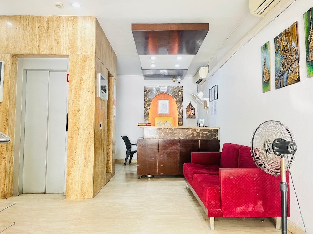 Roomshala Hotel Lee Grand