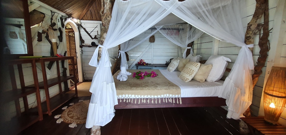 Ravoraha Ecolodge