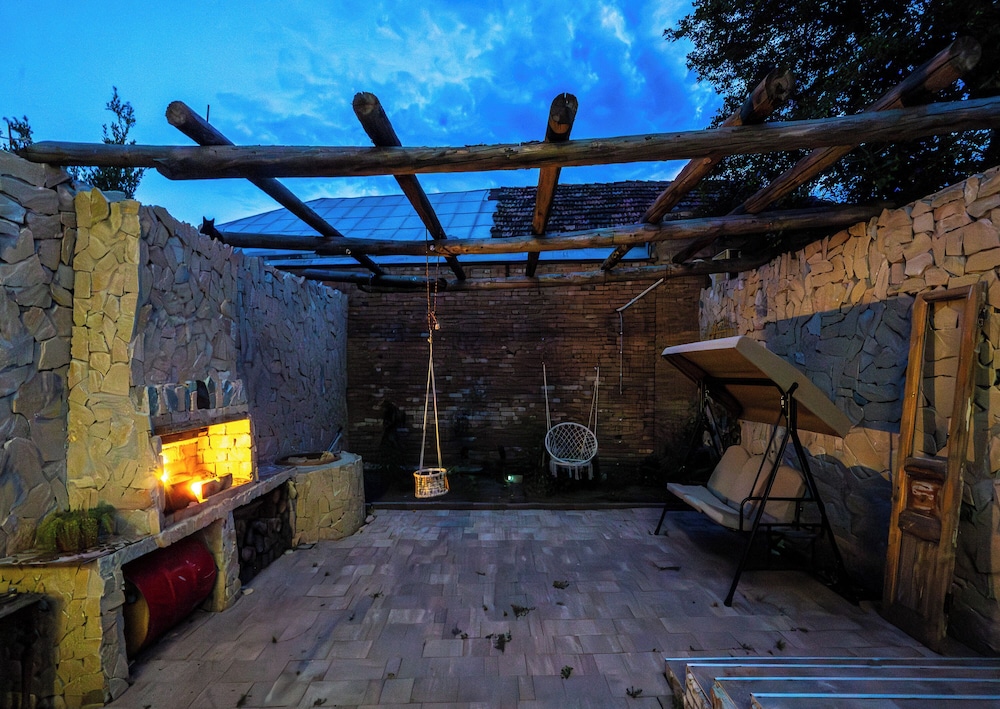 Niabi 3BDR Villa with pool