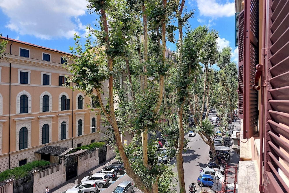 Cozy Merulana in Roma