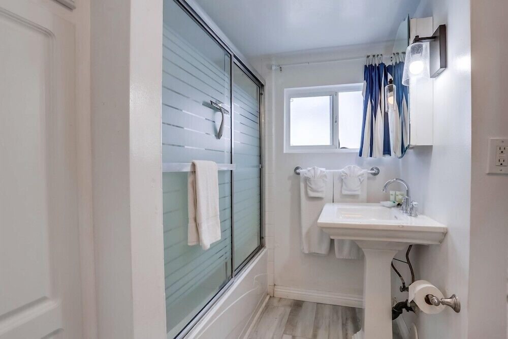 Rockaway Cottage