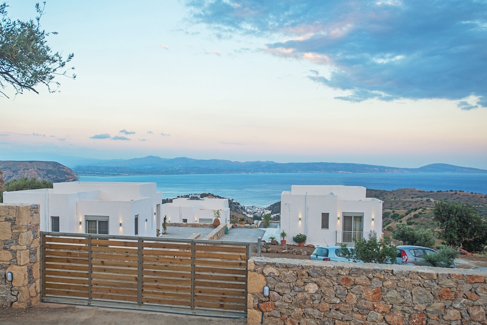 Evgoro Villas