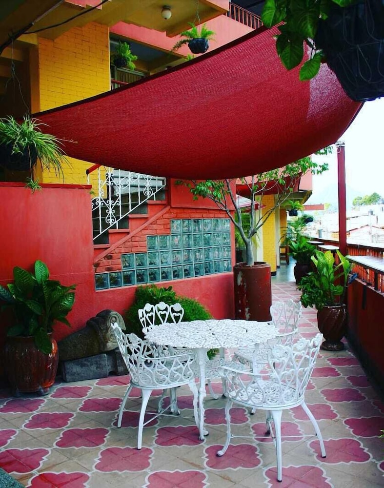 Panajachel Vacations - Hostal Abu - Hostel - Property Image 1