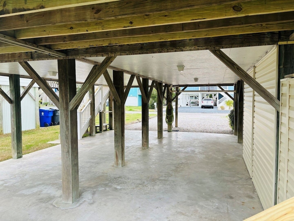 Dry Dock - 4 Br Home