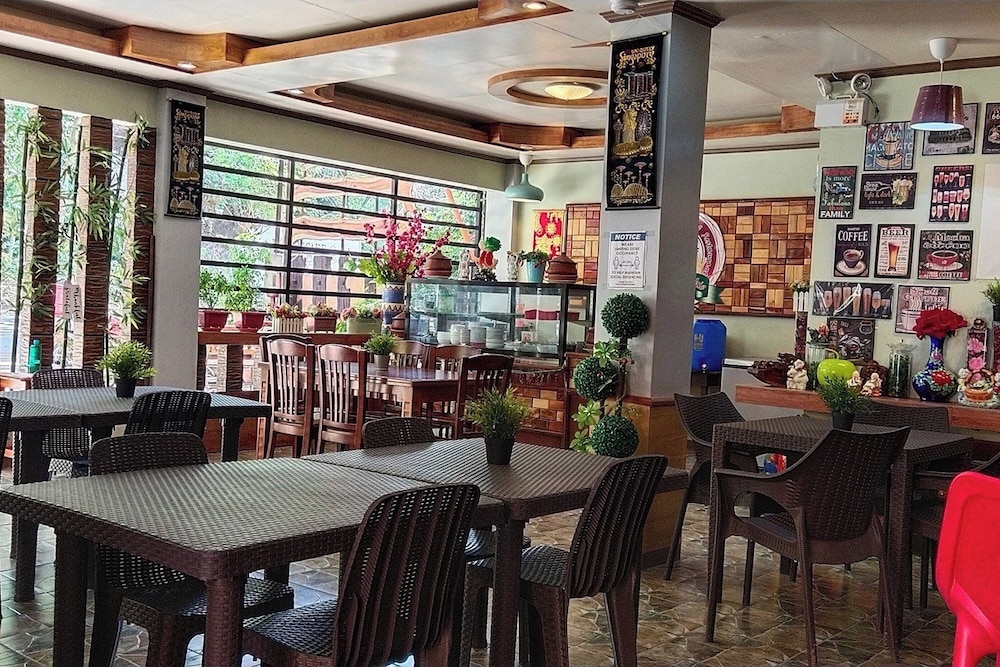Mom Shie'S Apartelle