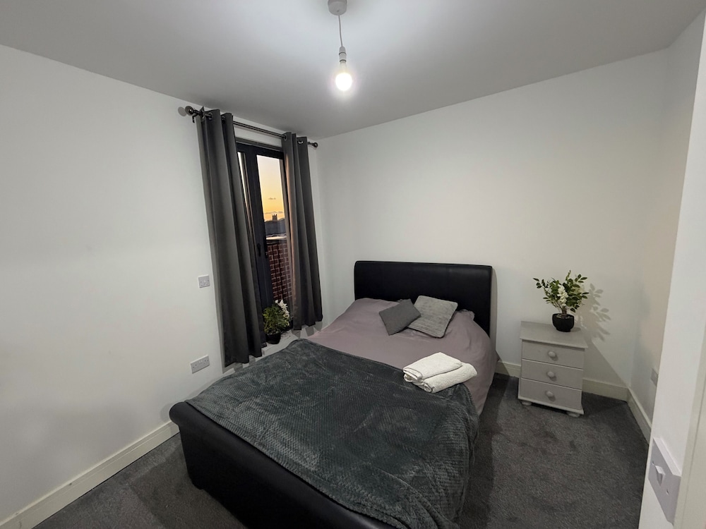 Seabreeze Suit Bournemouth Boscombe