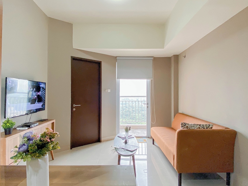 Minimalist 1Br Apartment At Mustika Golf Residence
