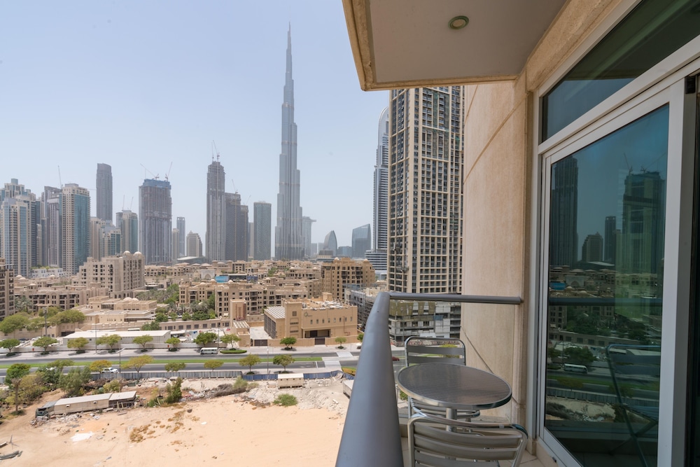 Lux BnB 2BD Amazing Burj View