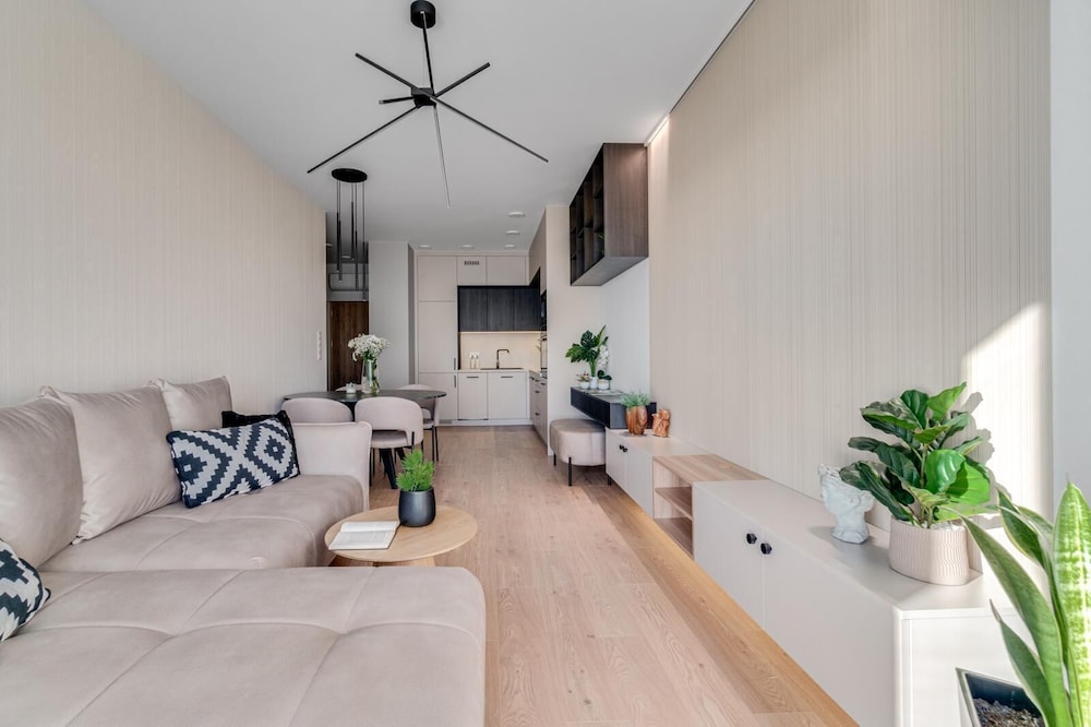 Quorum Apartments