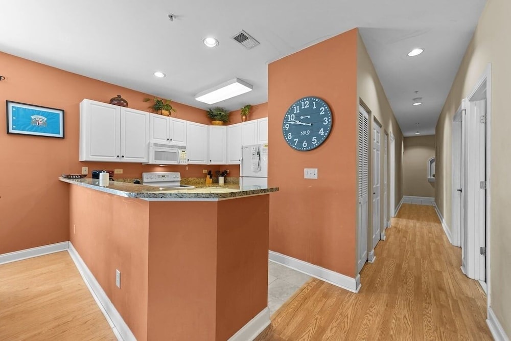 World Tour 104-206a 3 Bedroom Condo