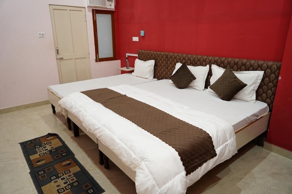 Shree Puram Guest House