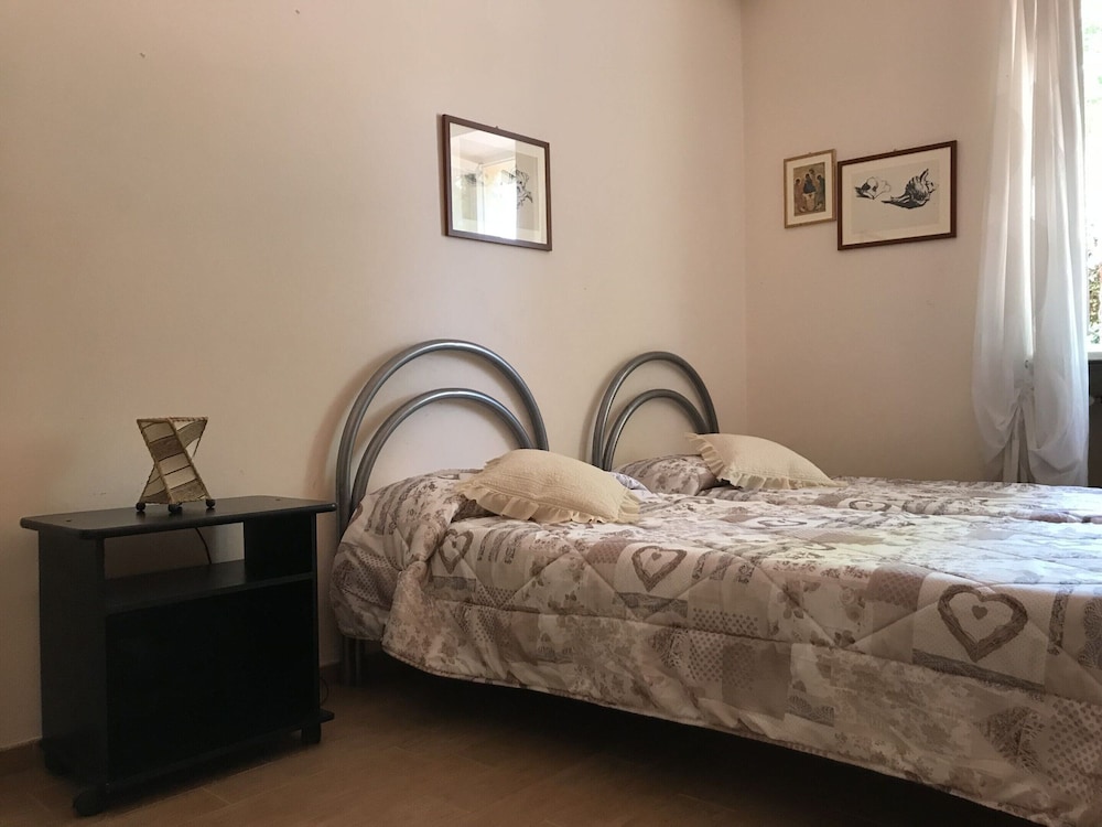 Apartment in Bardolino Near Lake Garda view 3