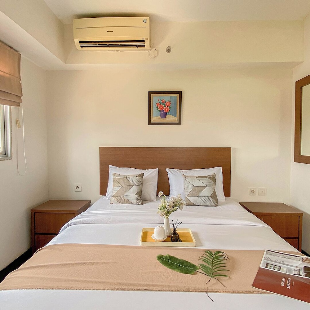 Best Location And Cozy 2Br At The Wave Kuningan Apartment
