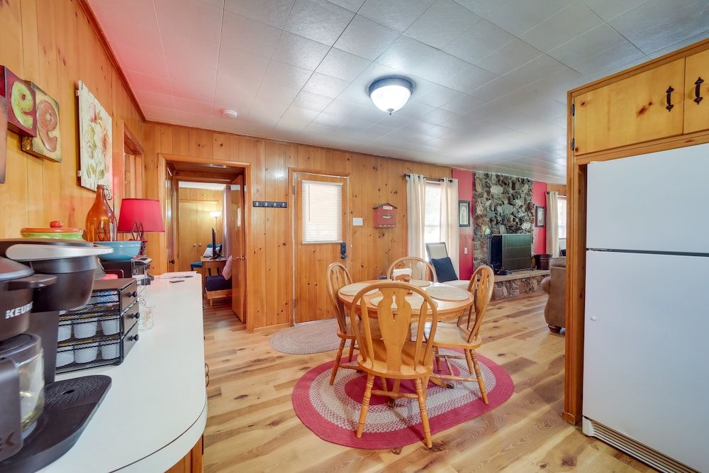 Payson Vacations - Payson Vacation Rental Cabin w/ Grill  Fire Pit! - Property Image 5