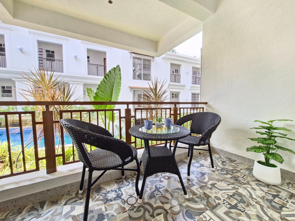 Sereno By Dancenter 1bhk Apartment In Siolim