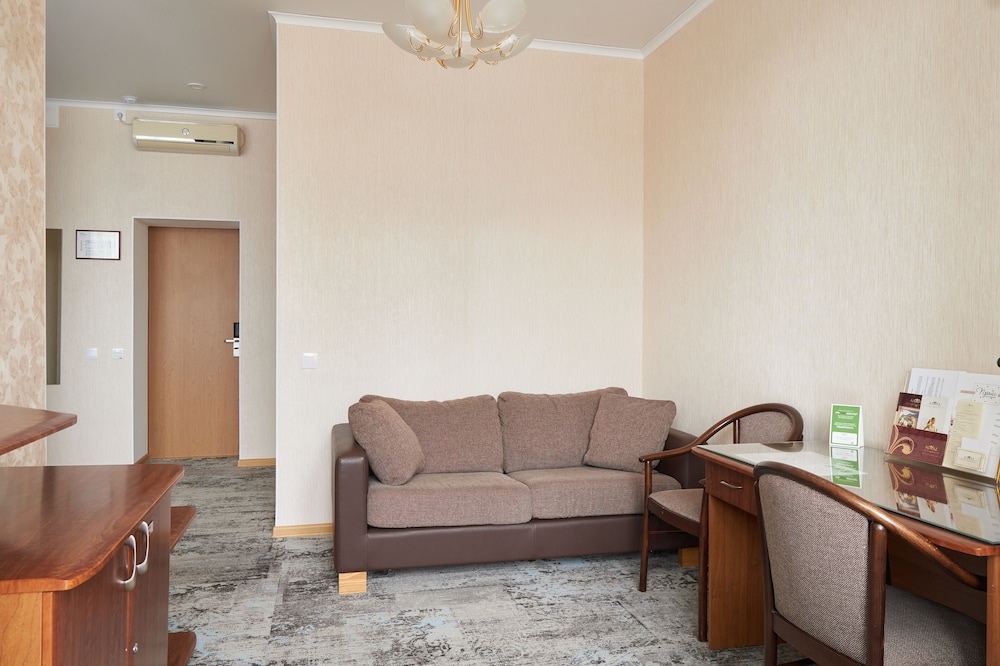 Almaz Hotel