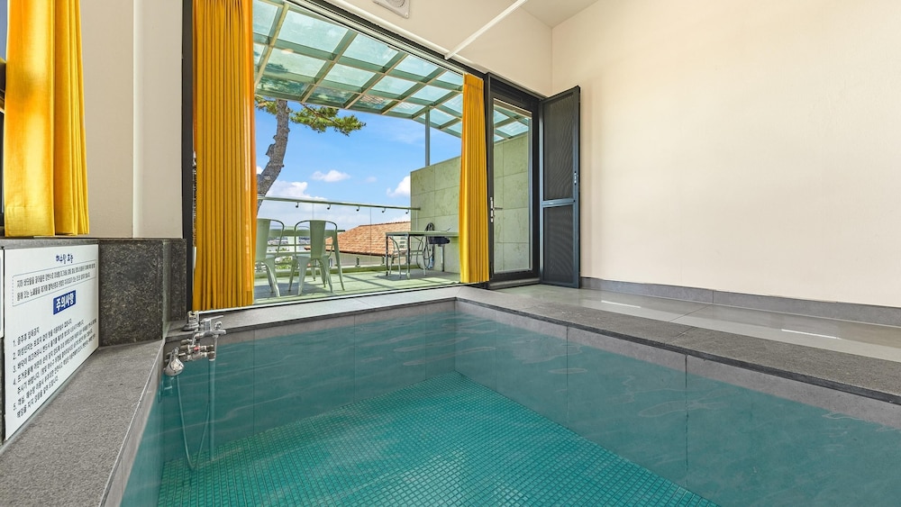Incheon Vacations - Ganghwado Mare Seawater Poolvilla - Property Image 51