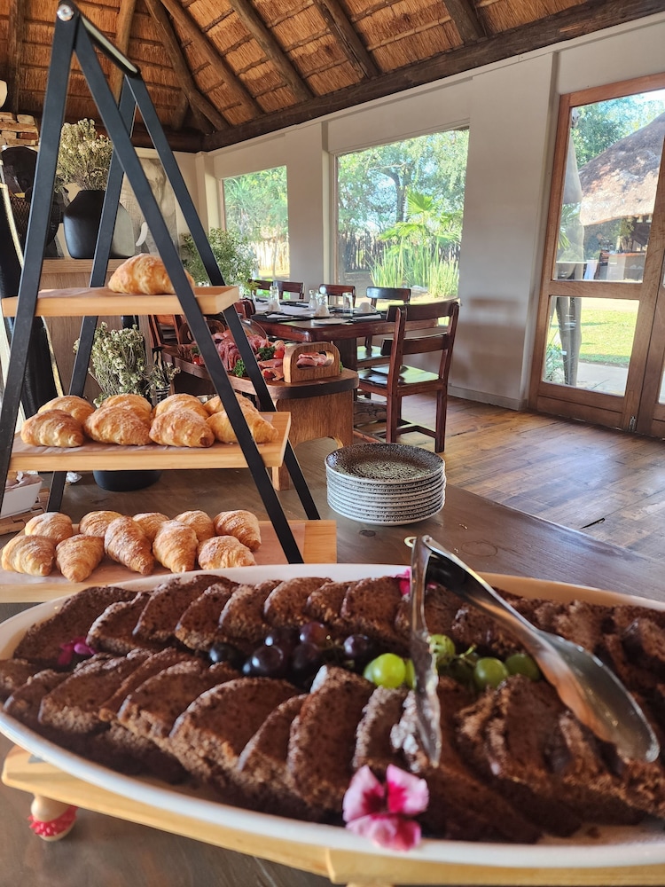 Karongwe - River Safari Lodge
