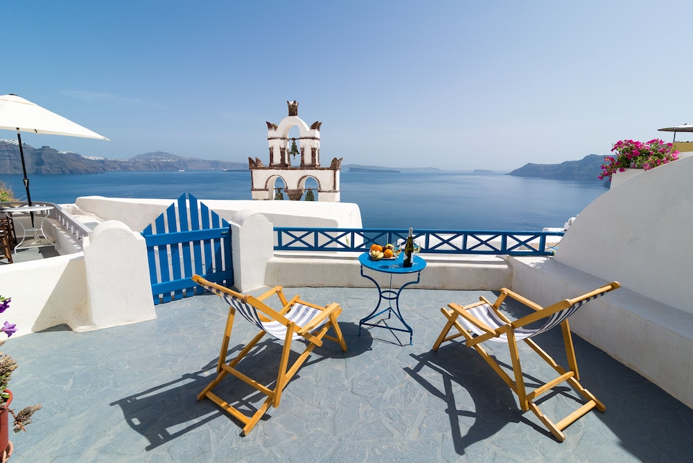 Santorini Paradise