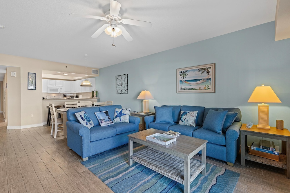 Oceanwalk 3-403