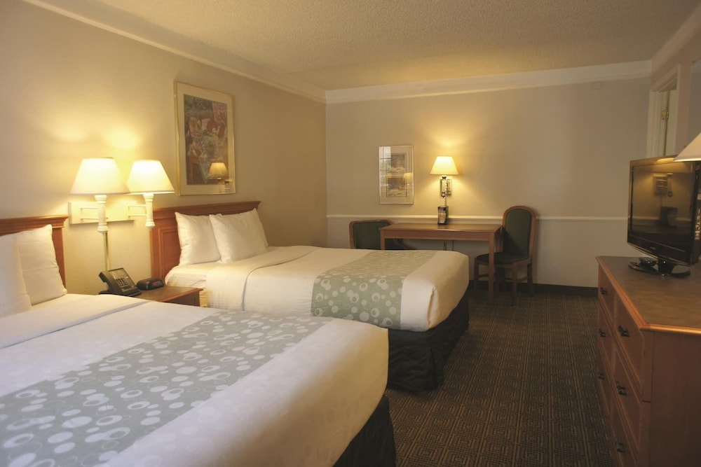 Super 8 by Wyndham Austin South / I-35 3