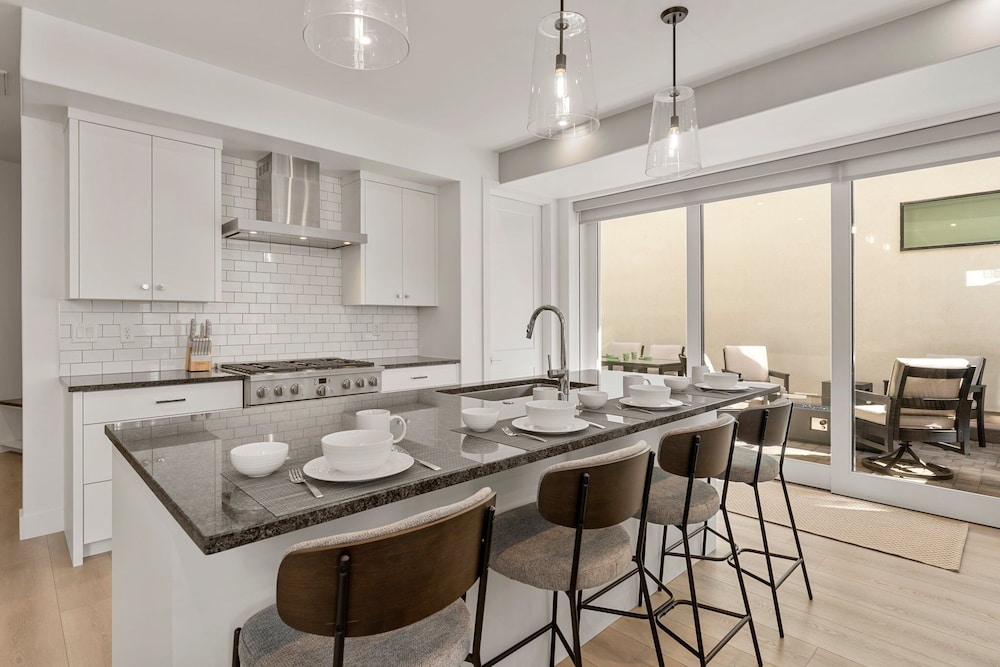 Olympic Escapes Silver 4 Bedroom Townhouse