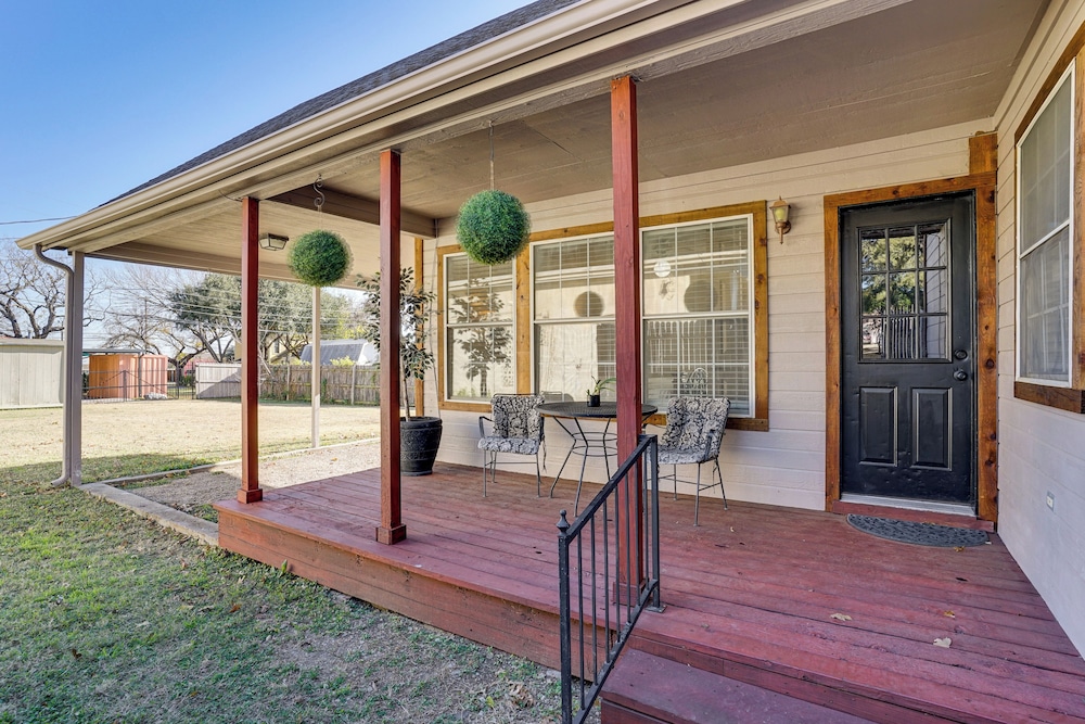 Walk to Shops: Centrally Located Fort Worth Home
